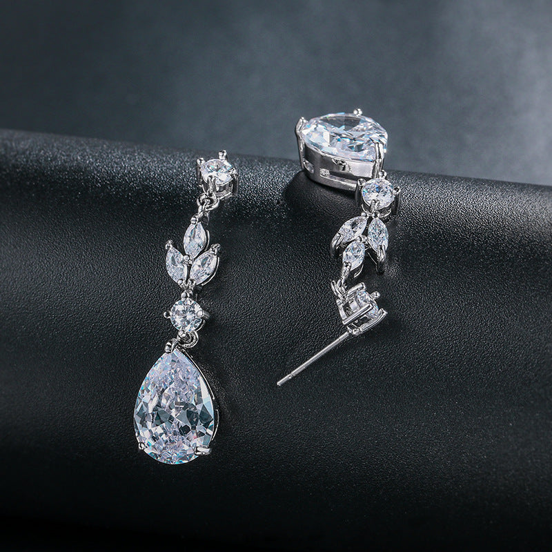 Super flash drop zircon earrings